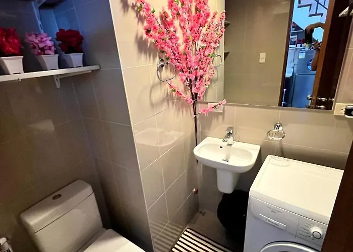 Osaka Japan Theme Greenbelt Glorieta Makati Big Unit Loft 50sqm Free Pool Gym Netflix Prime Hbo Max Manila